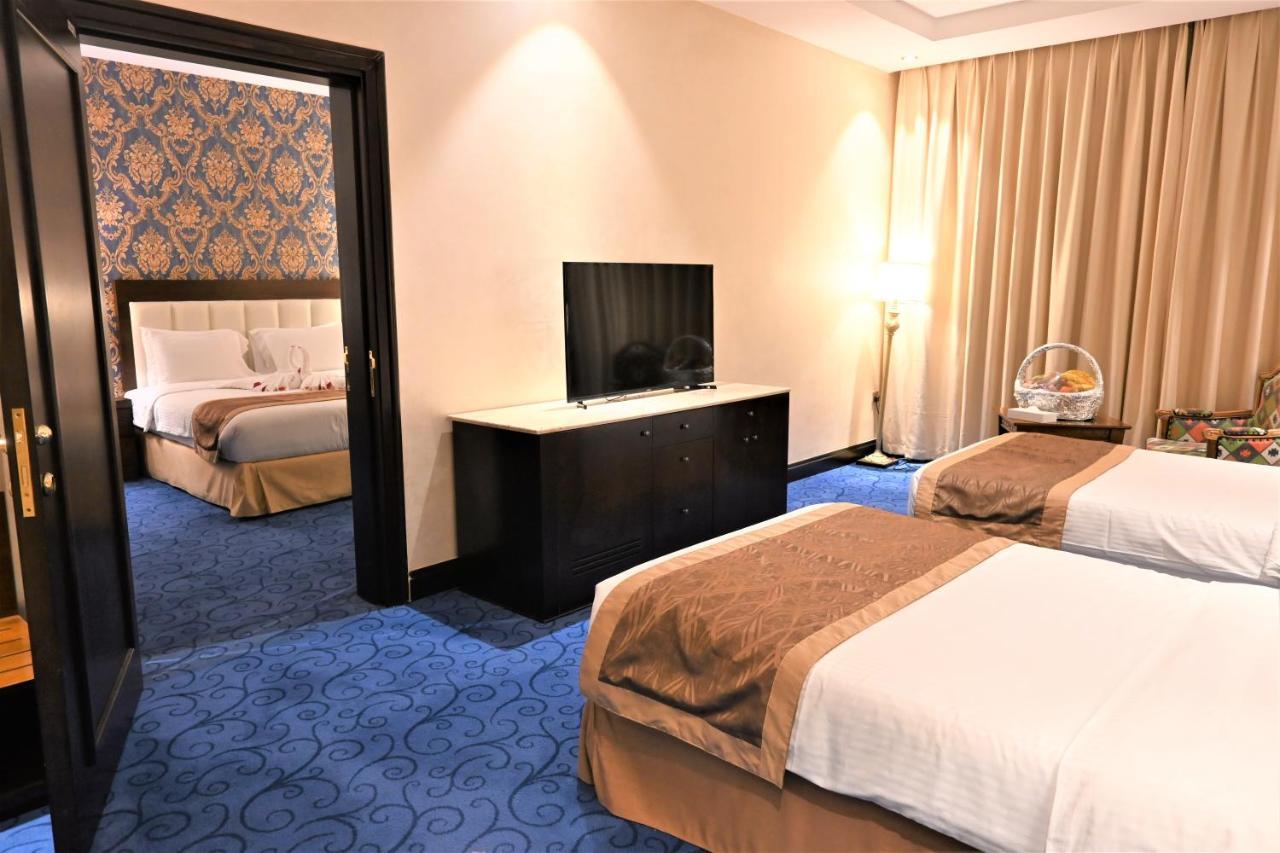 Crystal Plaza Al Majaz Hotel Şarja Dış mekan fotoğraf