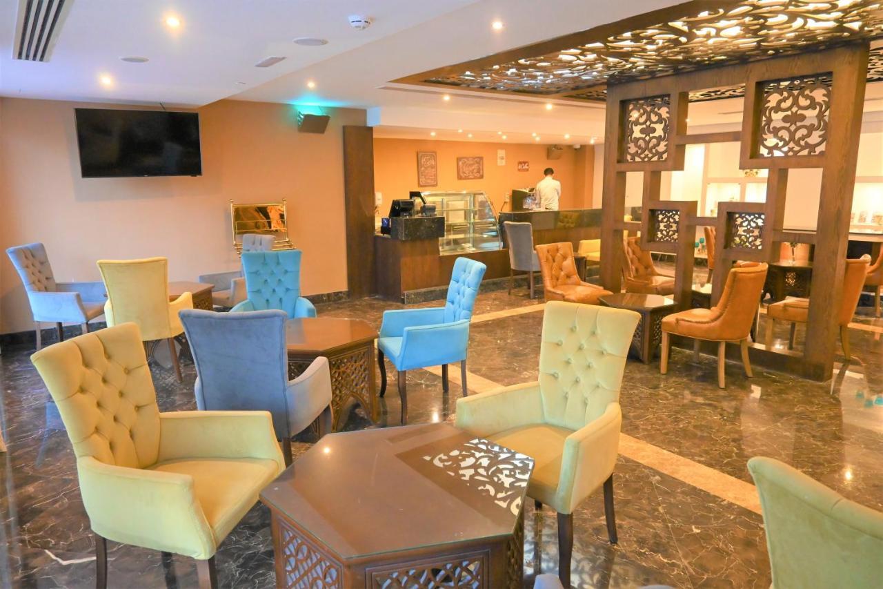 Crystal Plaza Al Majaz Hotel Şarja Dış mekan fotoğraf