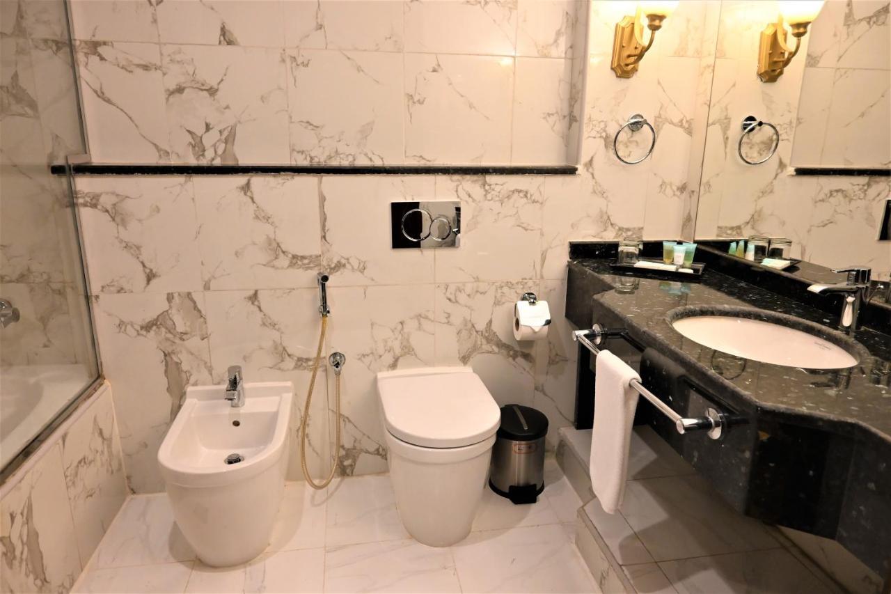 Crystal Plaza Al Majaz Hotel Şarja Dış mekan fotoğraf