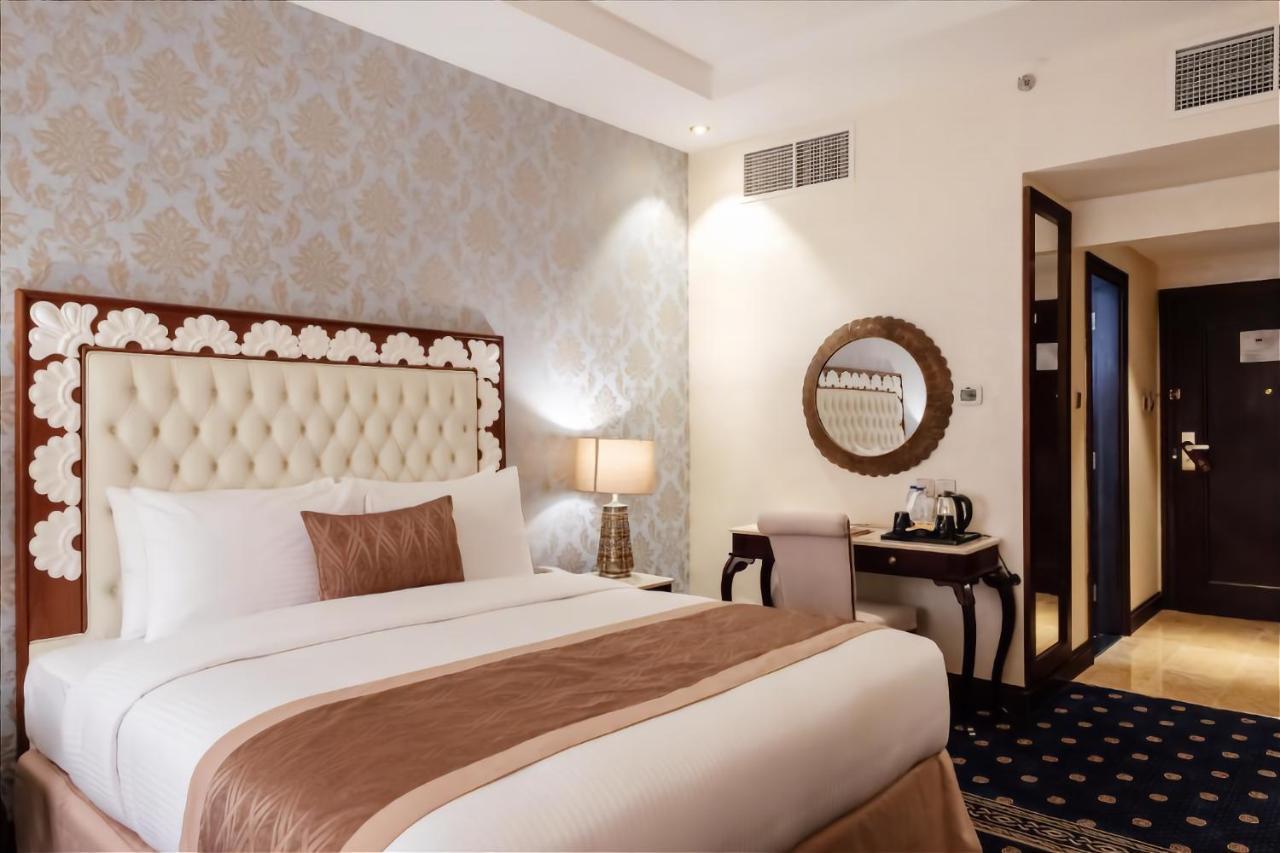 Crystal Plaza Al Majaz Hotel Şarja Dış mekan fotoğraf