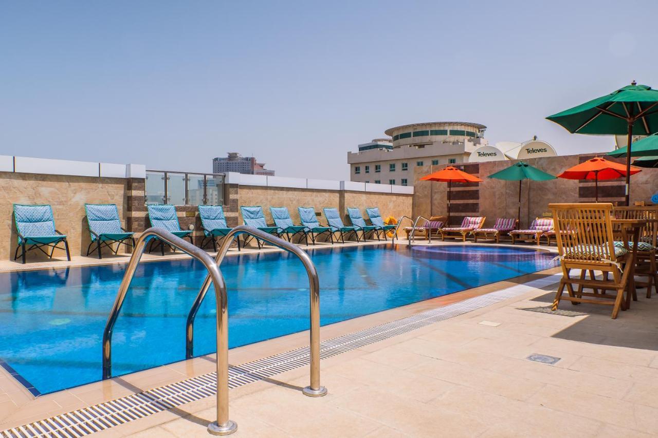 Crystal Plaza Al Majaz Hotel Şarja Dış mekan fotoğraf